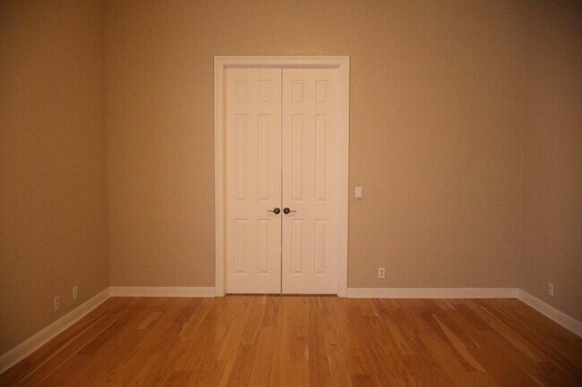 Building Photo - 10345 Medicis Pl