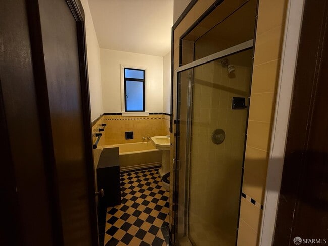 Building Photo - 3757 Webster St