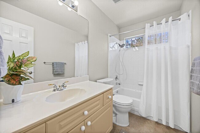 Building Photo - 13019 Scofield Farms Dr