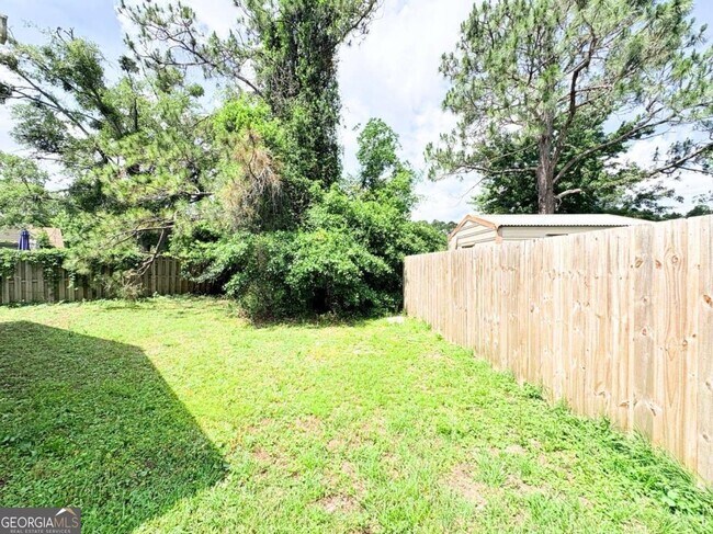 Building Photo - 120 Pleasant Breeze Way