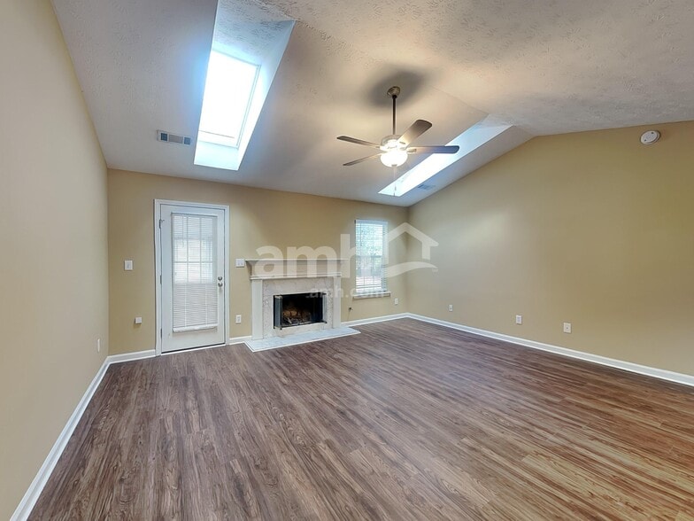 Building Photo - 4731 Gold Mine Dr