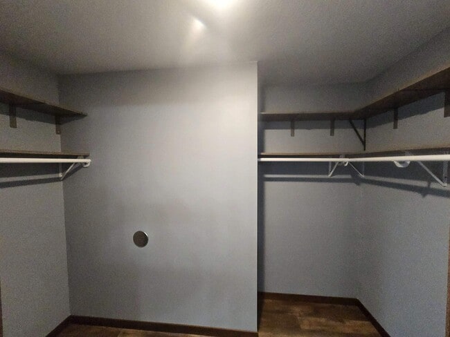 Building Photo - 1934 W 6th St