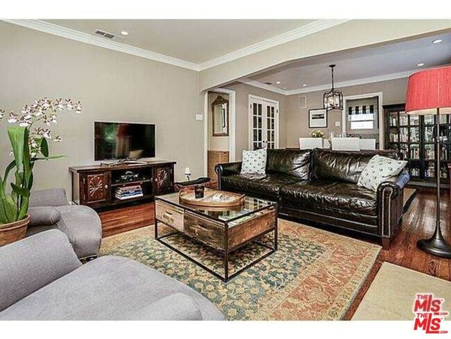 Building Photo - 859 N Spaulding Ave