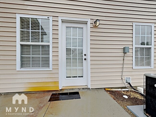 Building Photo - 2307 Crosscut Dr