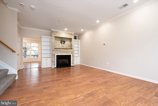 Building Photo - 77 Harbour Heights Dr