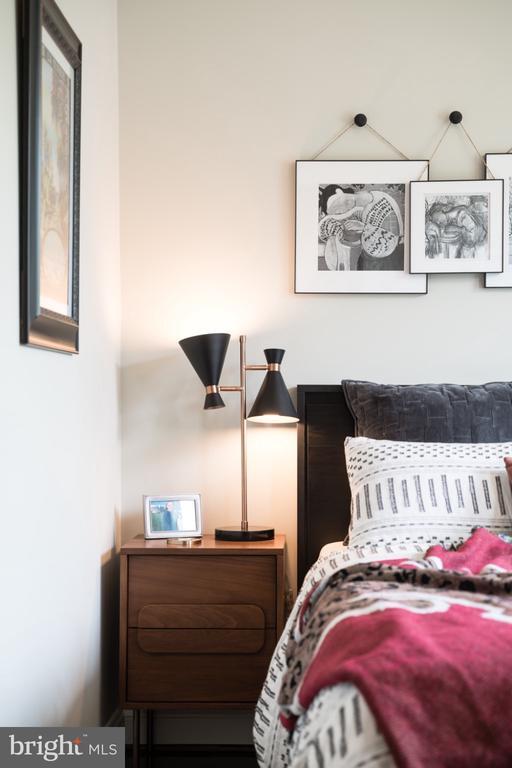 Building Photo - 1249 Kenyon St NW