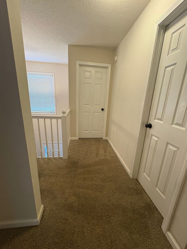 Building Photo - Dunwoody Subdivision