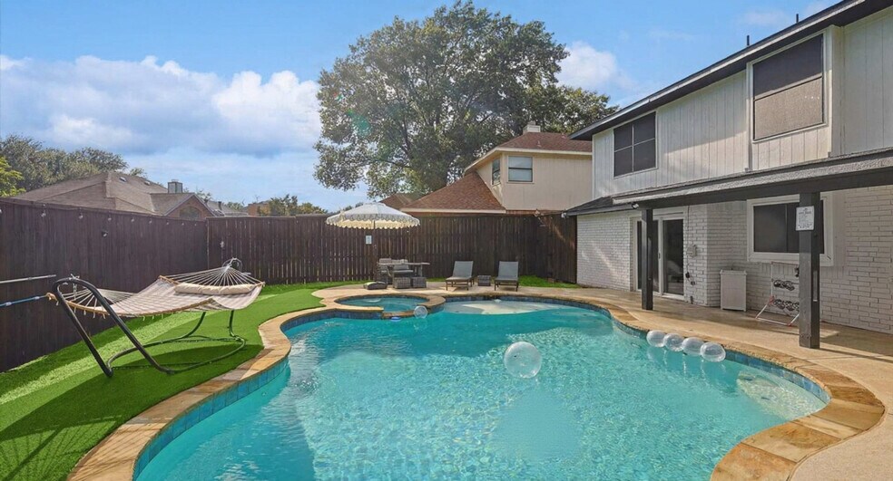 Building Photo - 1101 Homestead St