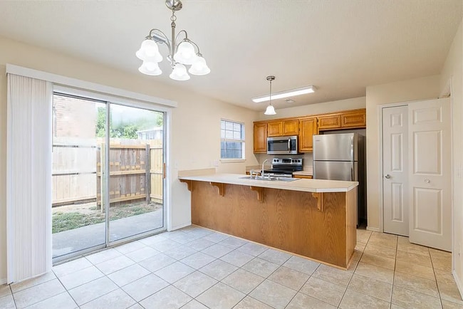 Building Photo - 410 SE J St A, B, C