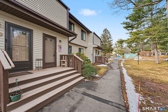 Building Photo - 155 Cottonwood Rd