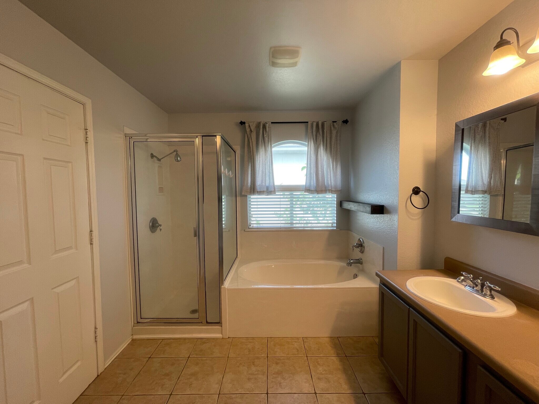 Building Photo - 411 Marquitos Drive