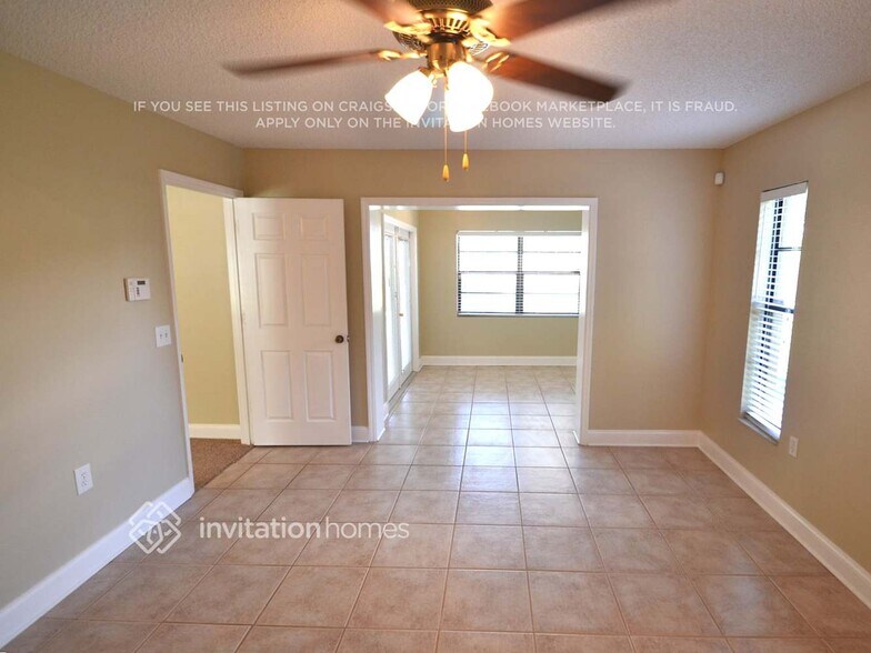 Building Photo - 5902 Buck Run Dr
