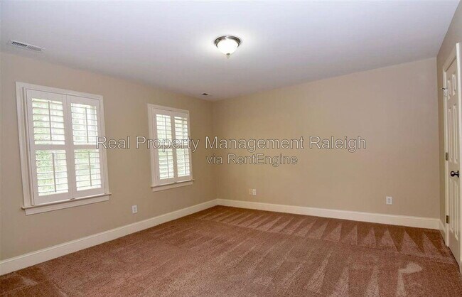 Building Photo - 3528 Eden Croft Dr