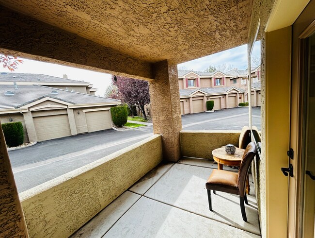 Building Photo - 900 S Meadows Pky