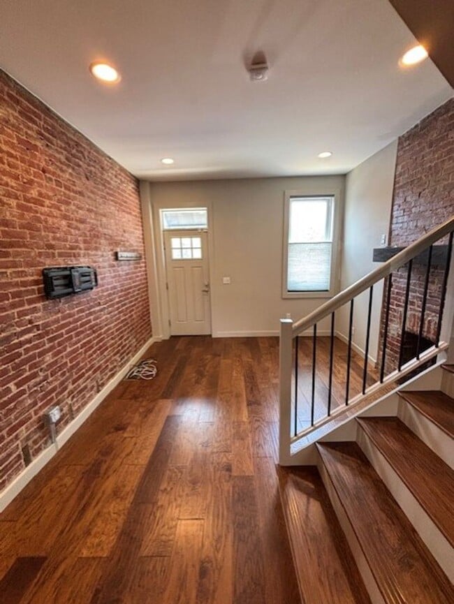 Building Photo - Beautiful Home for Rent