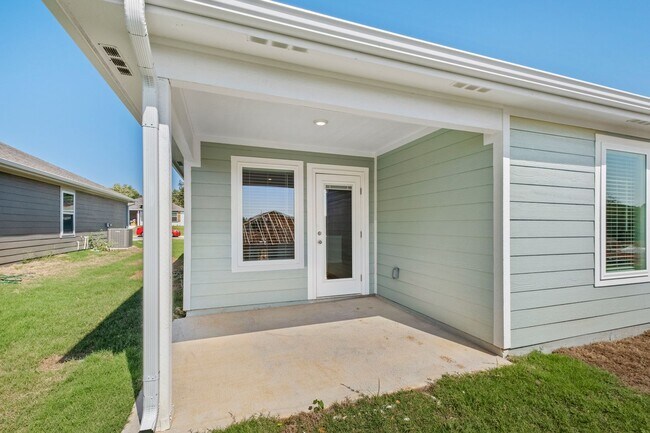 Building Photo - Beautiful, Brand New 4/2 in Gentry!