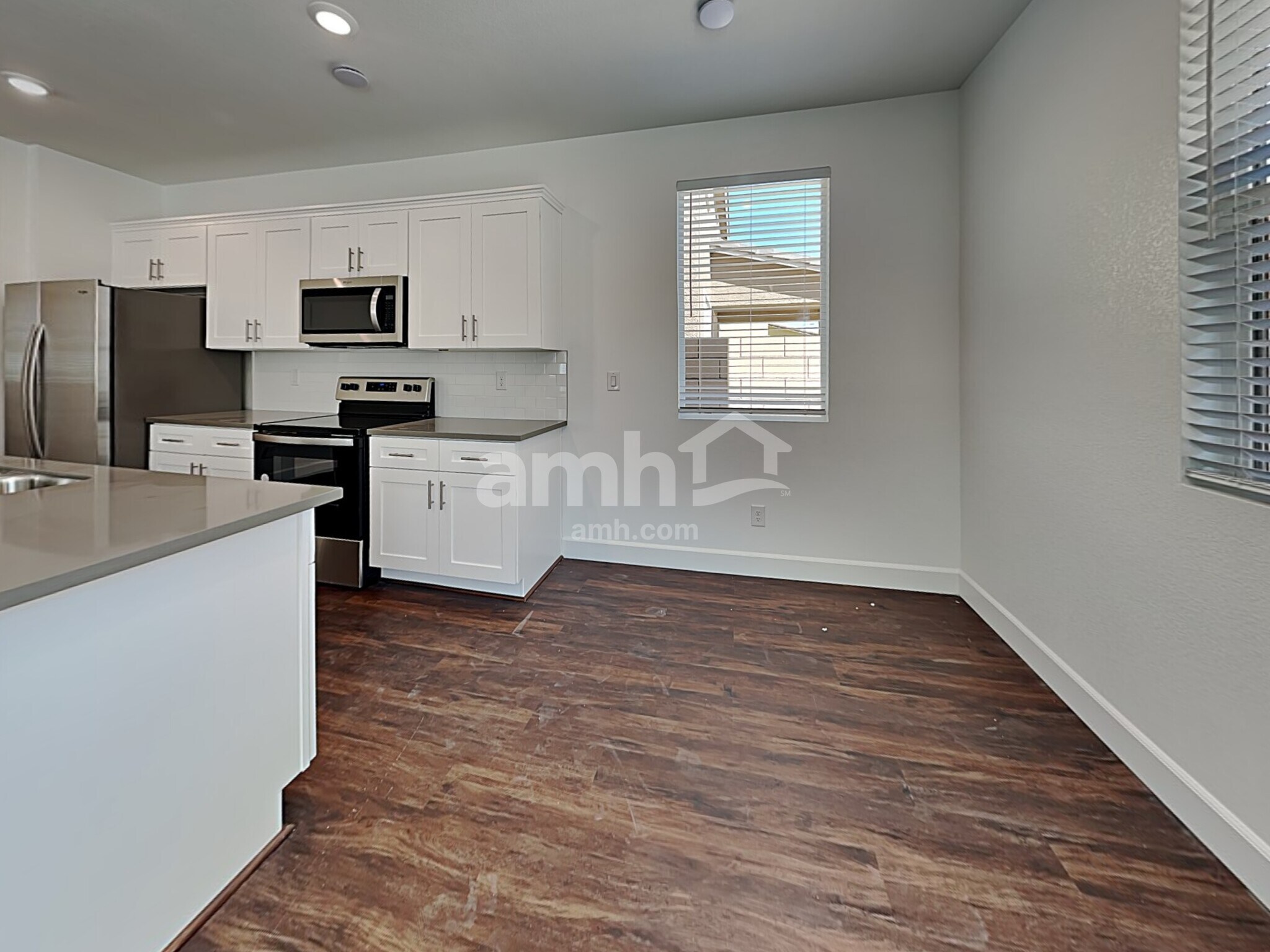 Building Photo - 8921 Tiger Tooth Ave