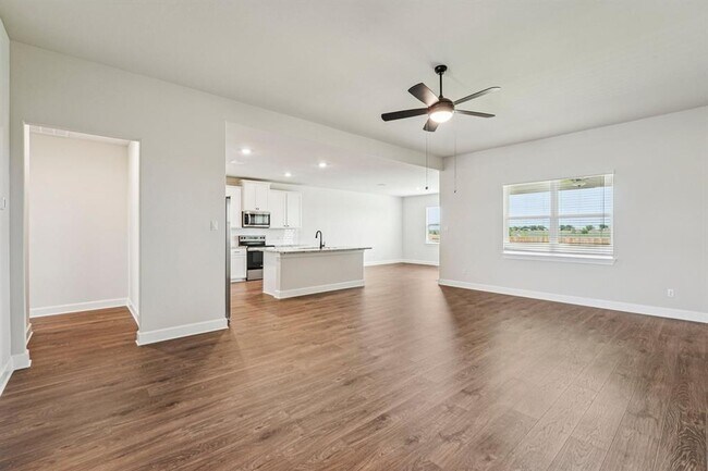 Building Photo - 517 W Luna Blue Ln