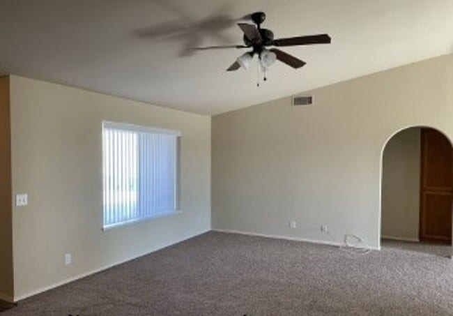 Building Photo - 3639 Tarpon Dr