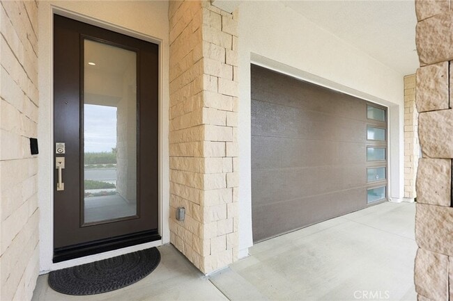 Building Photo - 478 Sycamore Dr