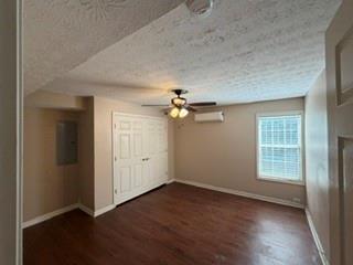 Building Photo - 4711 Deer Crossing Ct