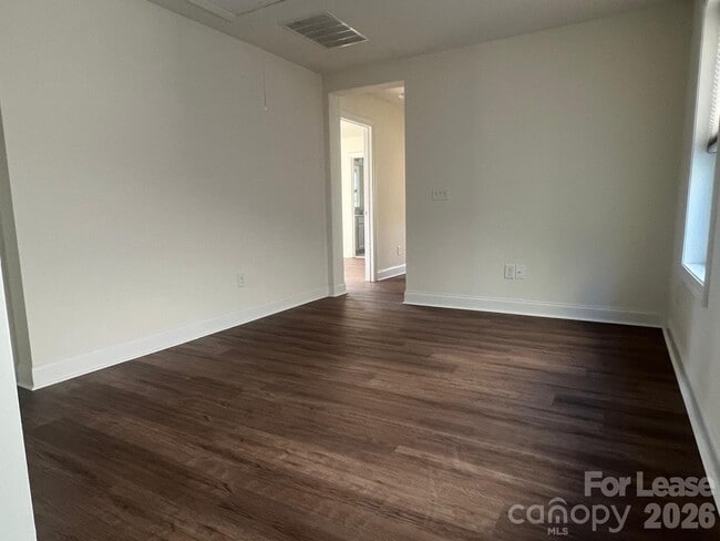 Building Photo - 11805 Clems Branch Dr