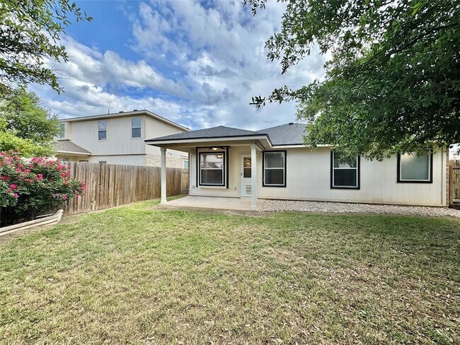 Building Photo - 1015 Aiken Dr