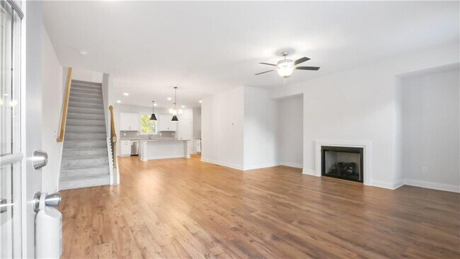 Building Photo - 1274 Ainsworth Alley