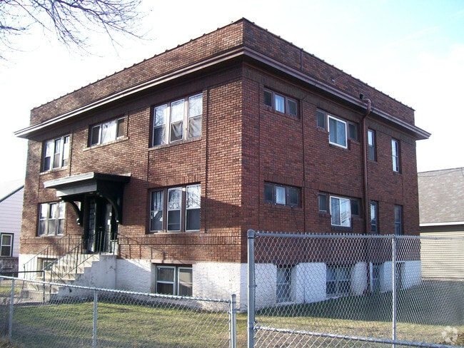 Building Photo - 929 Aurora Ave