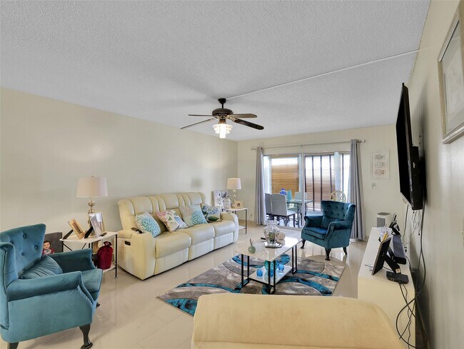 Building Photo - 3405 Bimini Ln