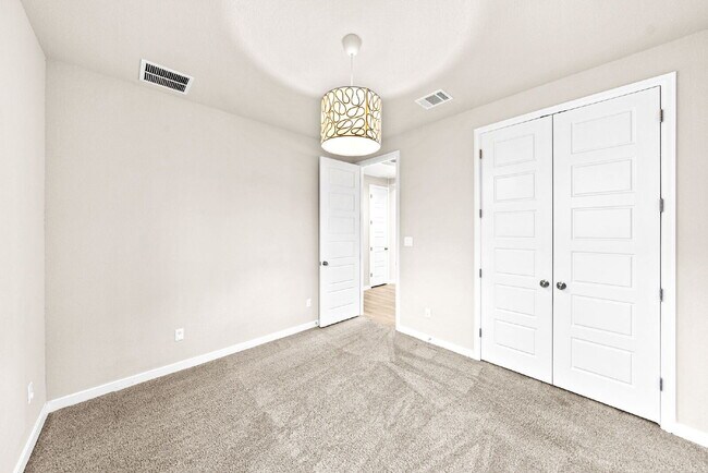 Building Photo - Spacious Comfort Meets Everyday Luxury in This Beautiful One Story