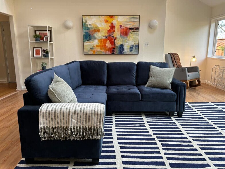 Building Photo - 292 Bell Ln