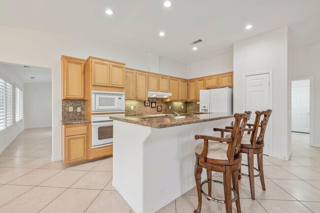 Building Photo - 79940 Hancock Ct