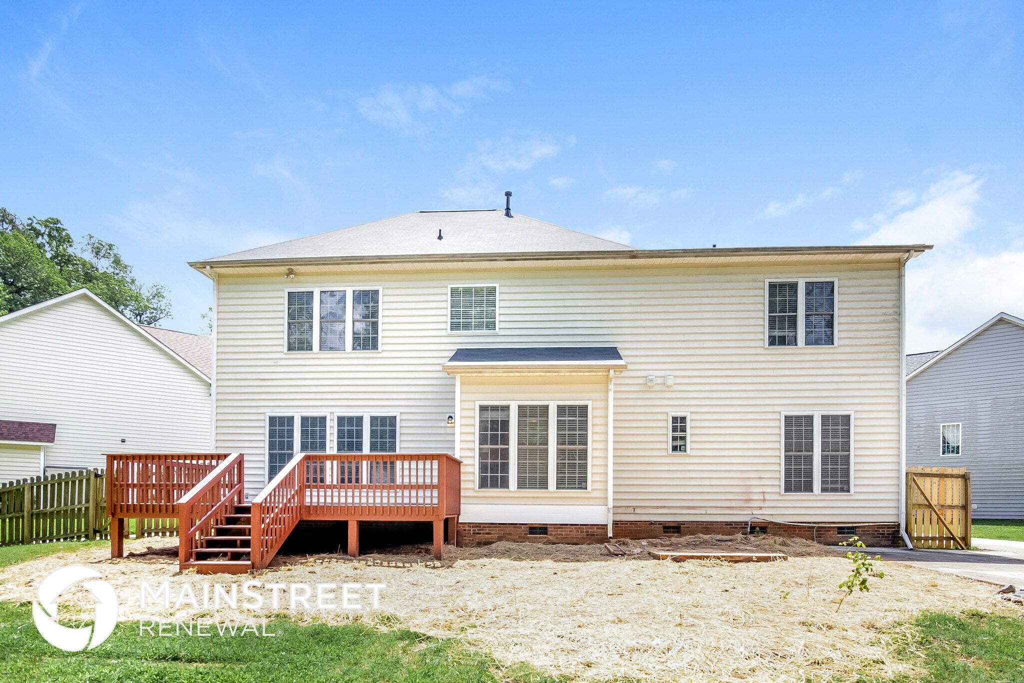 Building Photo - 2304 Coneflower Dr