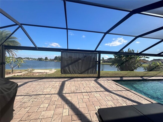 Building Photo - 470 Strasburg Dr