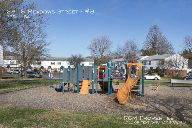 Building Photo - Bowman Park Townhomes