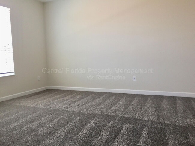 Building Photo - 12076 Theme Alley