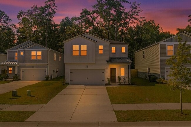 Building Photo - 504 Minim St