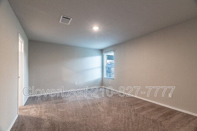 Building Photo - 2815 Rosefinch