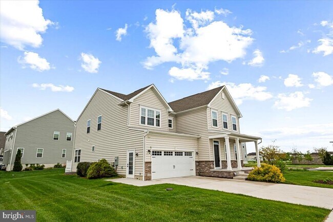 Building Photo - 712 Wallasey Dr