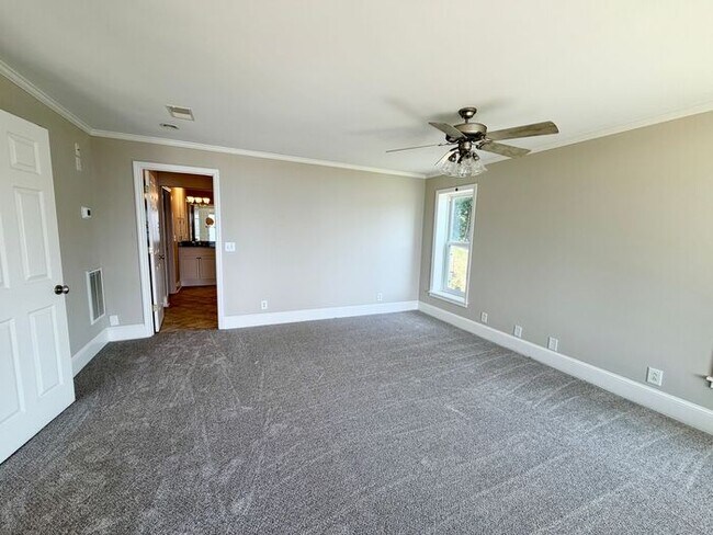 Building Photo - Lake Murray - Irmo - Offering Self Guided Tour with RENTLY!