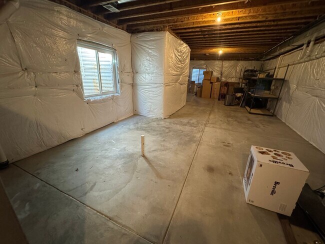 Building Photo - Perfect Sloan Lake Home with all the features and great views