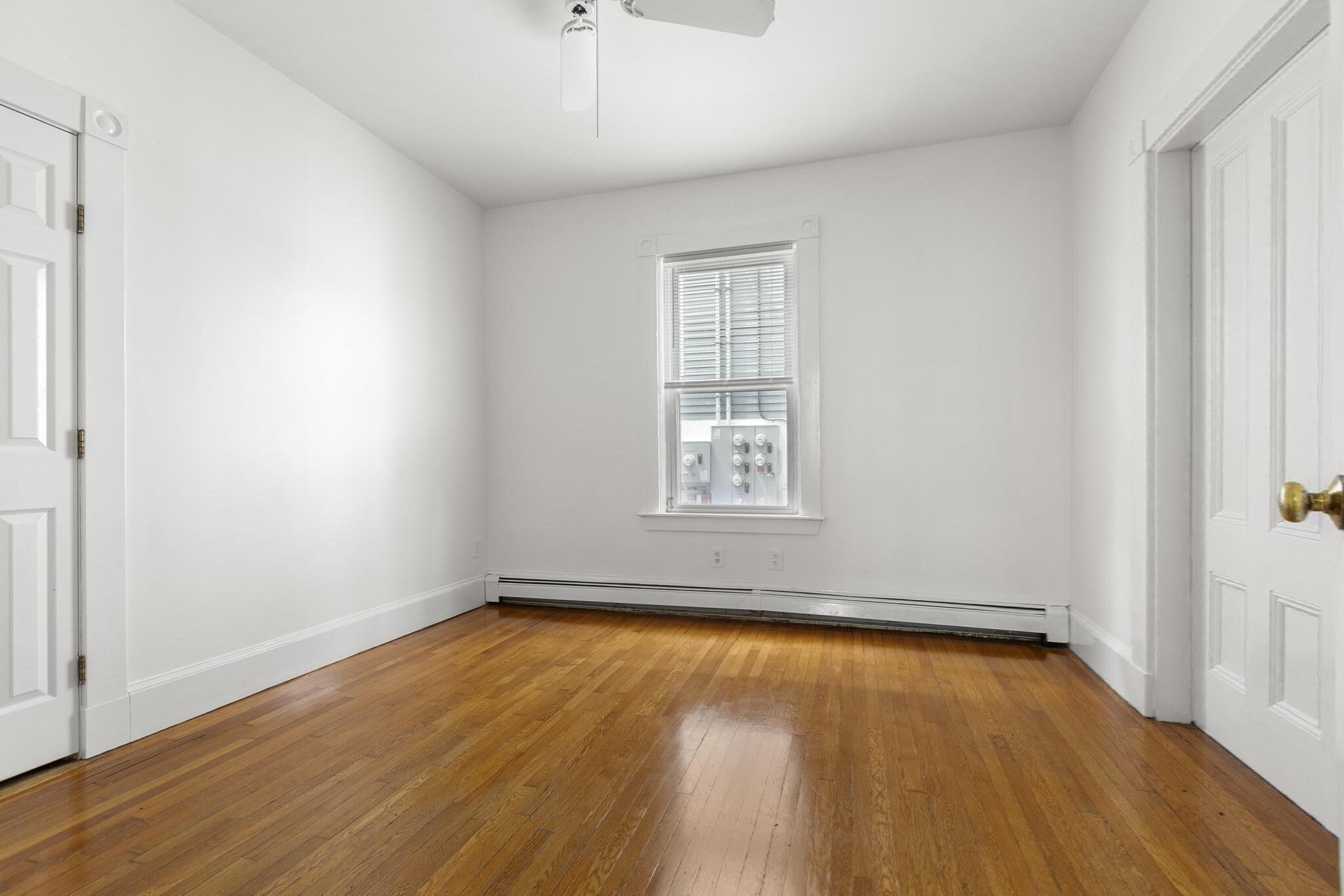 Building Photo - 27 Dix St