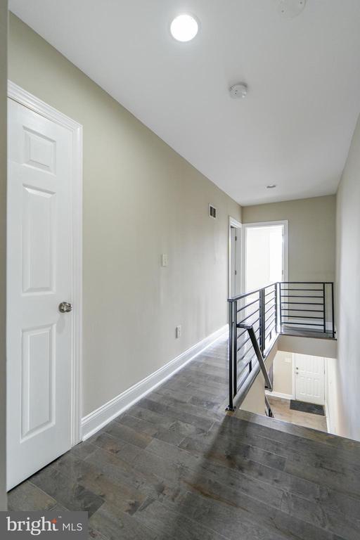 Building Photo - 2633 Tasker St