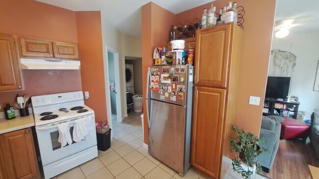 Building Photo - 1512