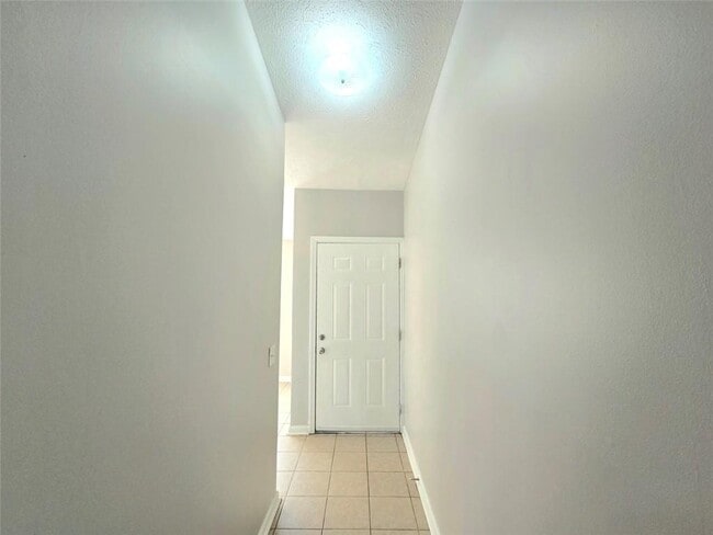 Building Photo - 8087 Fieldstream Way