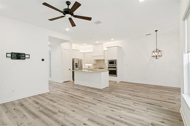 Building Photo - 1050 Marian Dr
