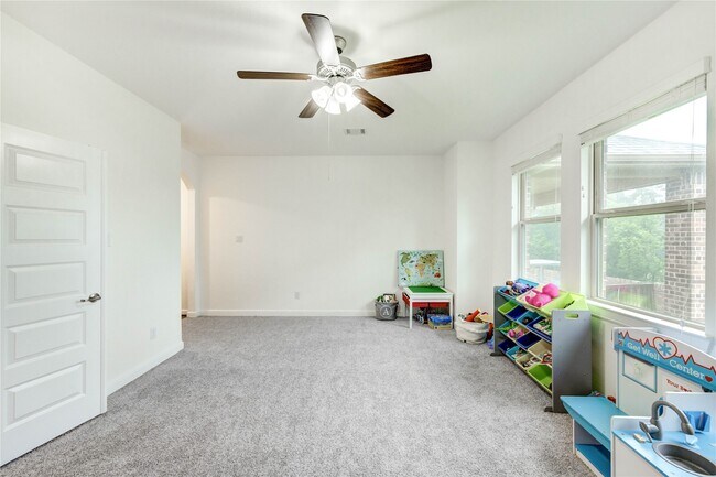 Building Photo - 4055 Woodland Meadow Dr