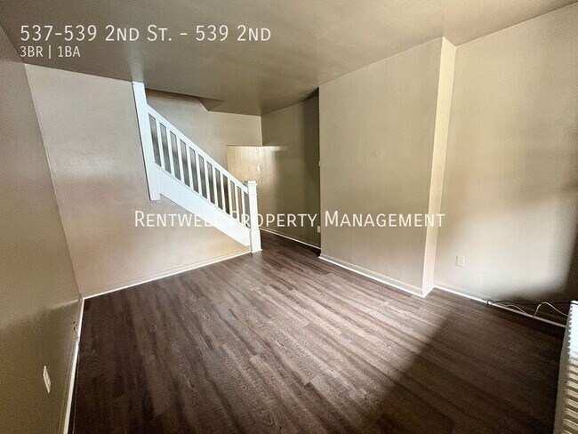 Building Photo - 537-539-539 2nd St