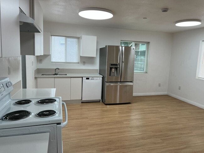 Building Photo - 1906 Filson St